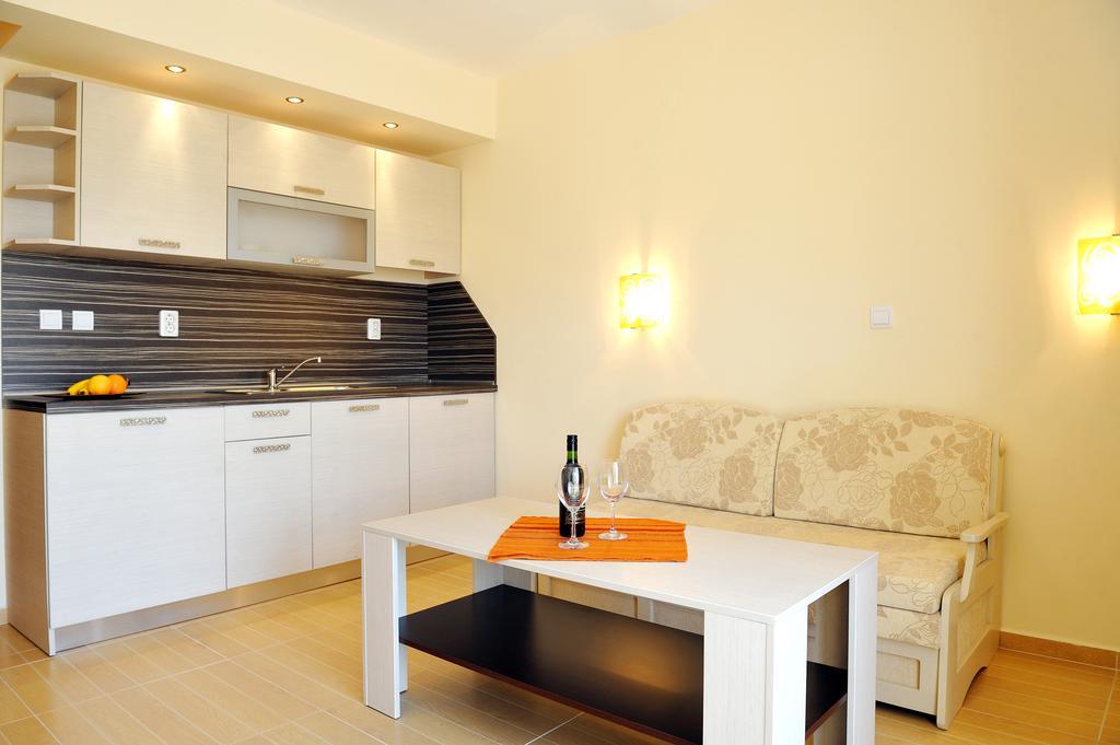 Hotel Iris Nessebar Zimmer foto